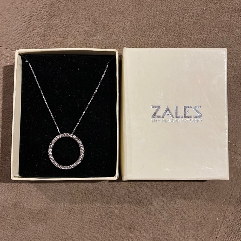 Zales Diamond Open Circle Pendant Necklace